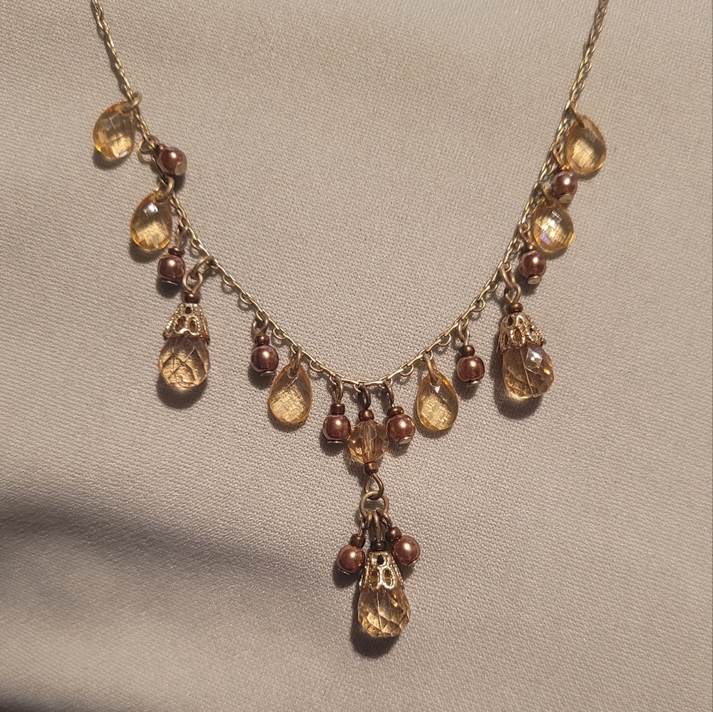 Drop beaded necklace